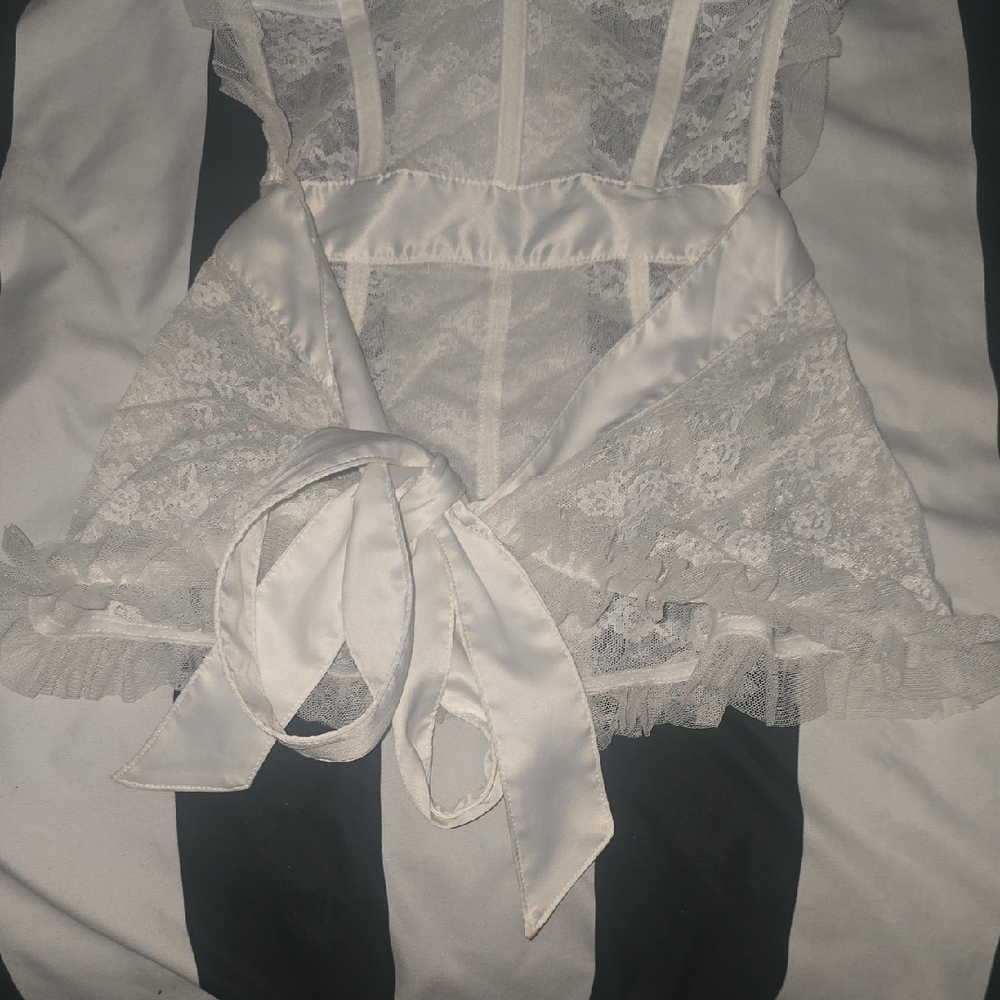 Victoria Secret I DO Elegant White Lace & Rhinestone Trim Bustier (NWOT)(34B) 🤍 - Picture 6 of 8
